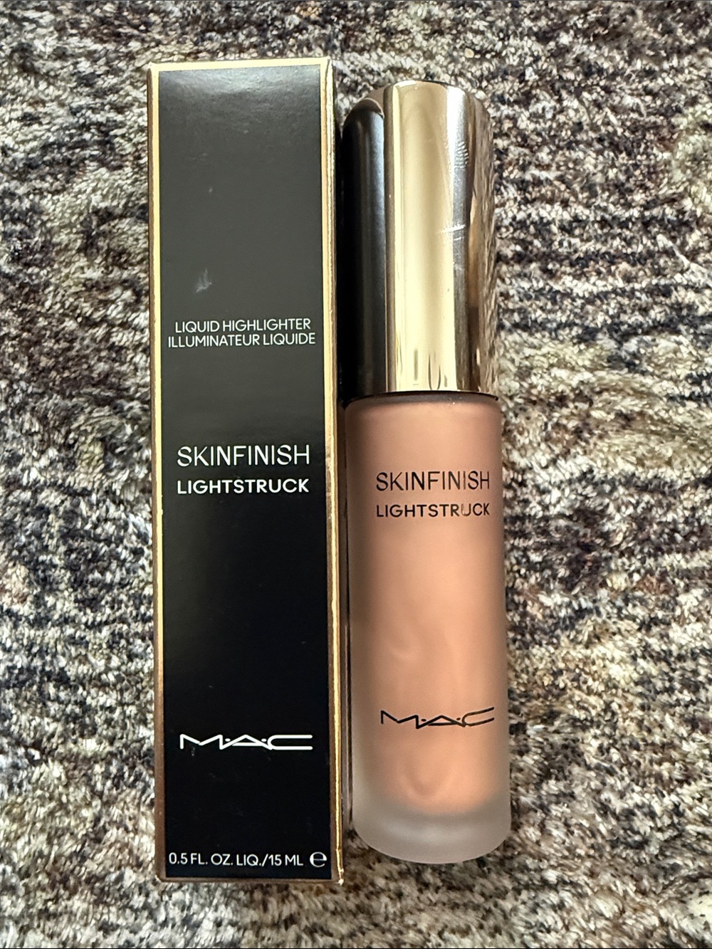 MAC Cosmetics Skinfinish Lightstruck Liquid Highlighter - Peach